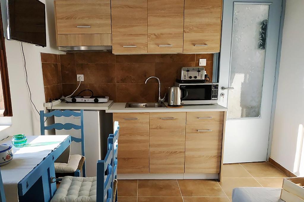 Ariadne,Traditional Apartment In Centre Of Poros Poros Town Екстер'єр фото