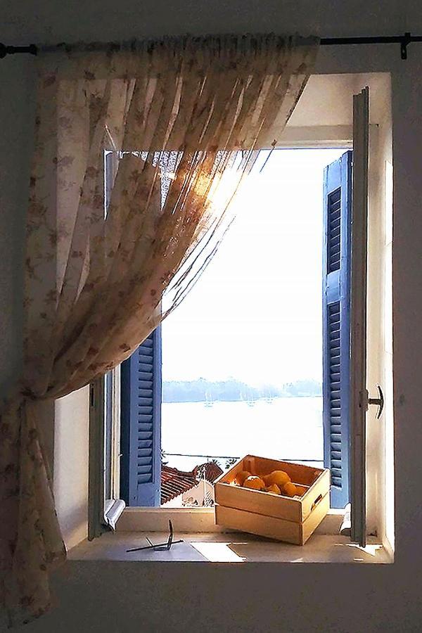 Ariadne,Traditional Apartment In Centre Of Poros Poros Town Екстер'єр фото